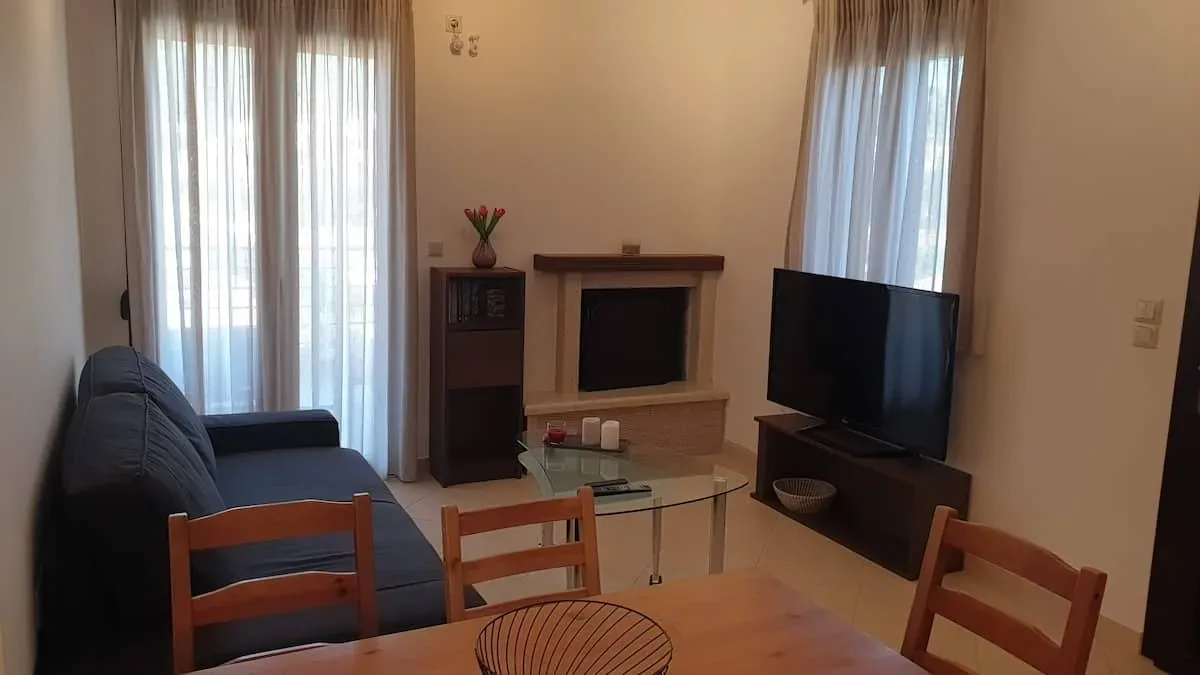 Yellow House Rental στα Σύβοτα